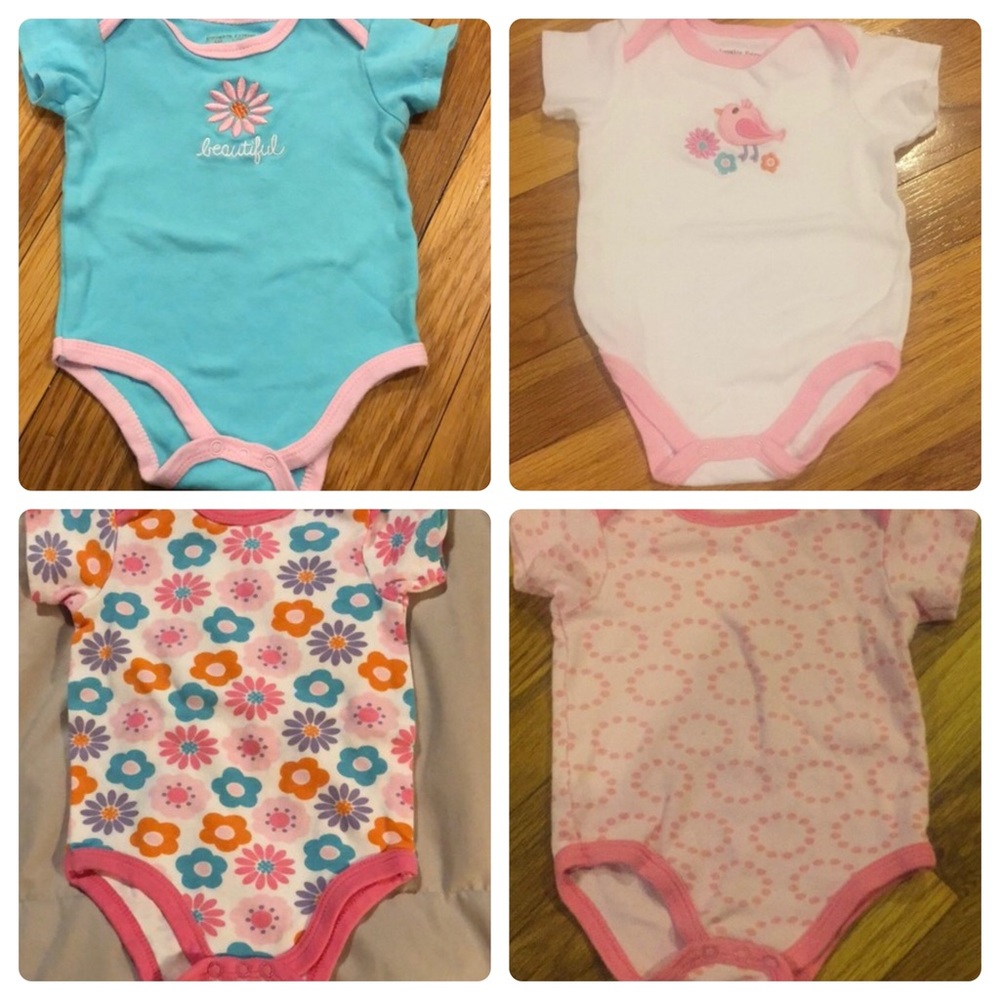 3/$12 x4 Luvable Friends Onesies (6-9 months)